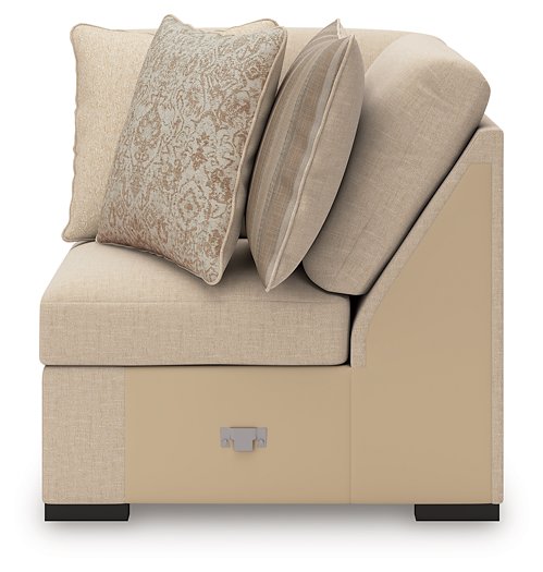 LadyMae Sectional with Chaise - Atchison Furniture Company (Atchison, KS)