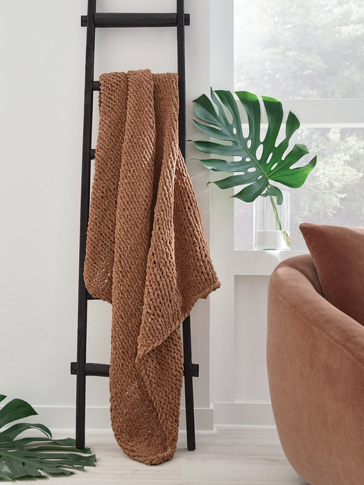 Chaddon Throw - Atchison Furniture Company (Atchison, KS)