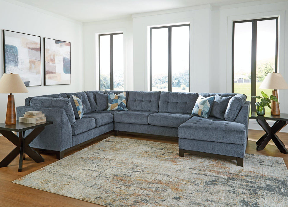 Maxon Place Sectional with Chaise - Atchison Furniture Company (Atchison, KS)
