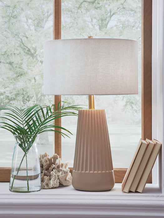 Dellner Table Lamp - Atchison Furniture Company (Atchison, KS)