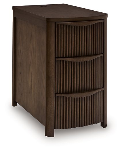 Camdill Chairside End Table - Atchison Furniture Company (Atchison, KS)