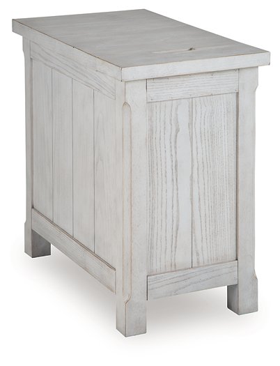 Robbinsdale Chairside End Table - Atchison Furniture Company (Atchison, KS)