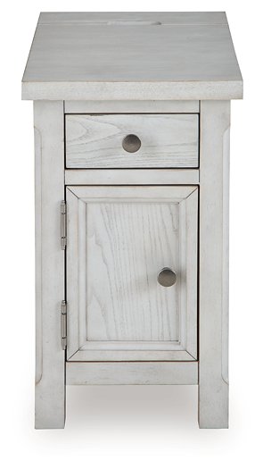 Robbinsdale Chairside End Table - Atchison Furniture Company (Atchison, KS)